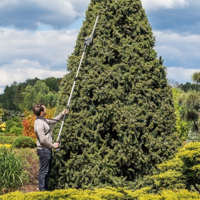Aku teleskopické nožnice na živý plot a odvetvovač 2v1 REBEL