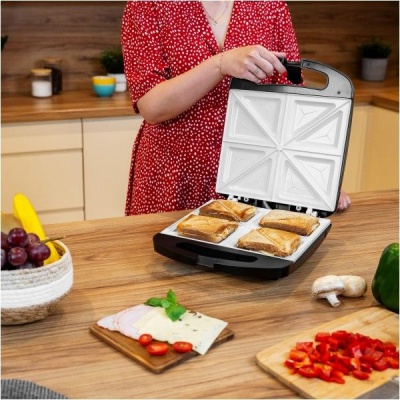 Sendvičovač s keramickými platňami TEESA - 4 sendviče