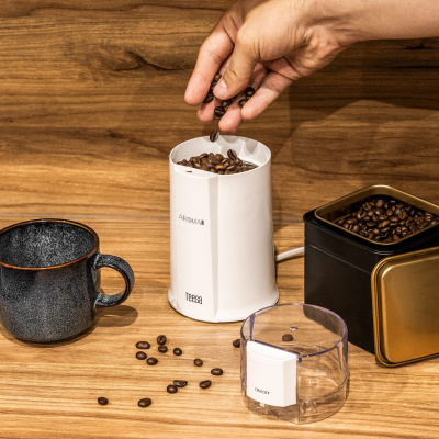 Mlynček na kávu AROMA G10 TEESA