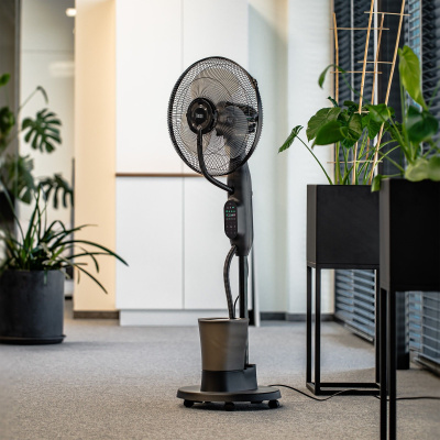 Stojanový ventilátor TEESA s rozprašovačom hmly