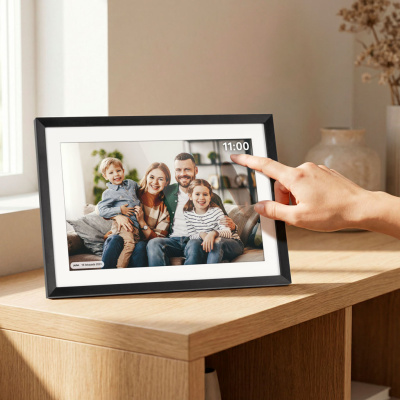 Digitálny fotorámik Kruger&Matz FRAMEO WiFi 10,1" s podsvietením