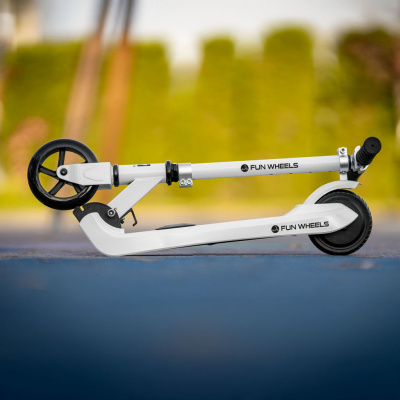 Elektrická kolobežka pre deti FUN WHEELS BLACK